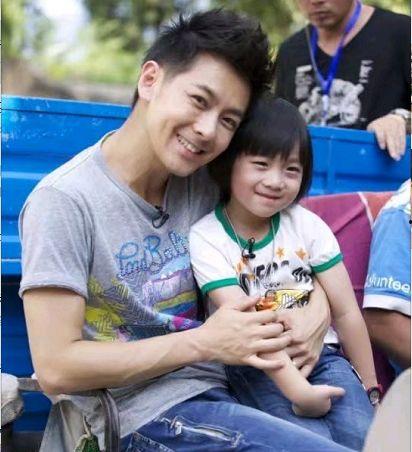 最新爆料男明星有孩子了,某男明星喜当爹,神秘宝宝身份引热议 第2张 最新爆料男明星有孩子了,某男明星喜当爹,神秘宝宝身份引热议 第2张